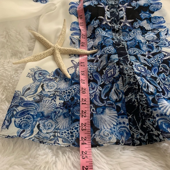 WHBM 100% poly sheer blue Seashell design Sheer button up blouse NWT siz… - Picture 9 of 11